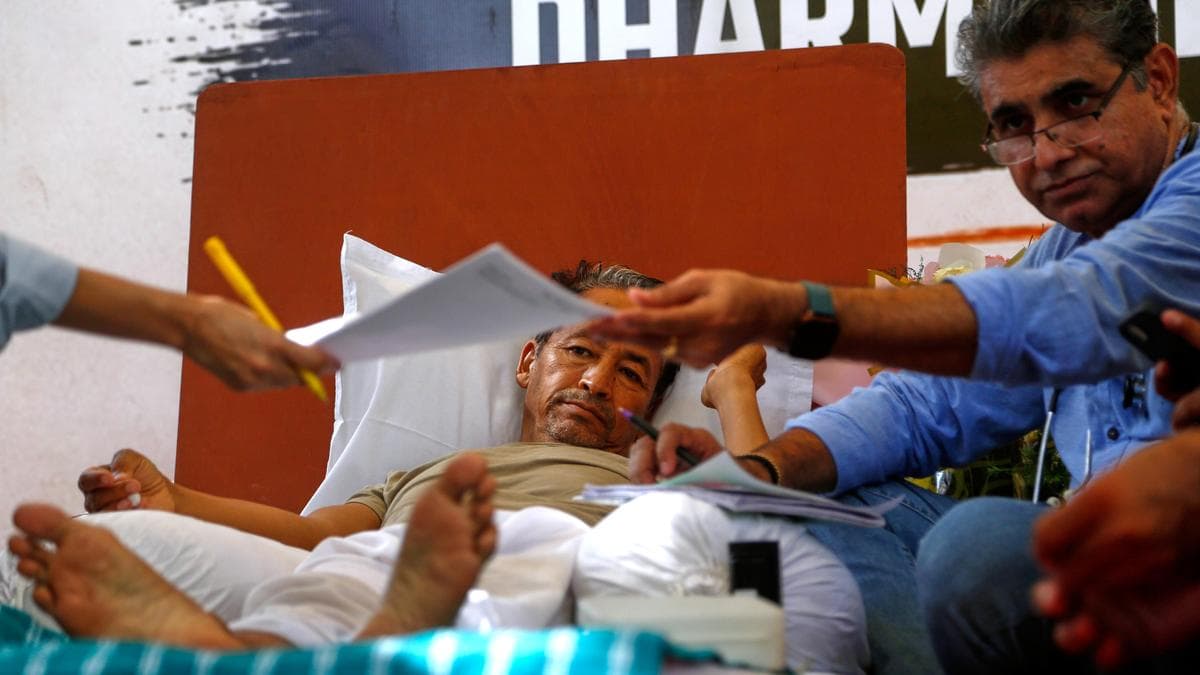 Delhi HC Orders Daily Health Checks for Activist on Hunger Strike