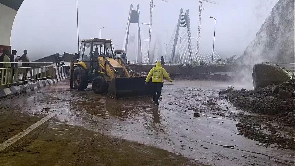 Mumbai's Lifeline Cut: Heavy Rains Force Closure of Key Highways